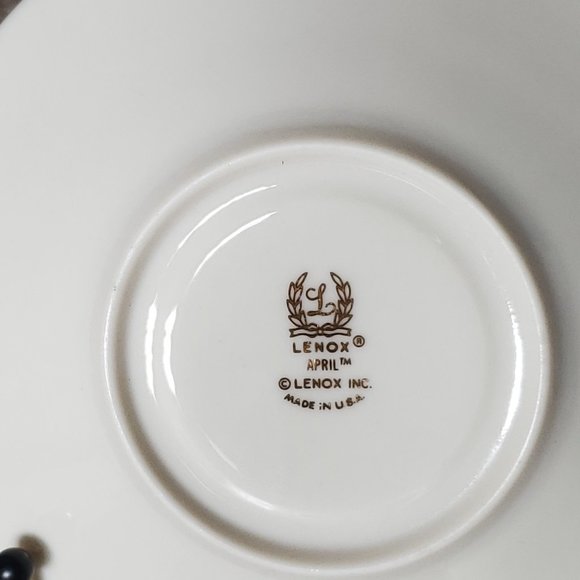 Lenox April Footed Cup & Saucer - 1980's Pastel Flowers with Platinum Rim - Picture 2 of 8